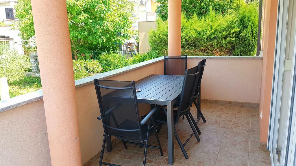 Apartments Simag Banjole Exterior photo